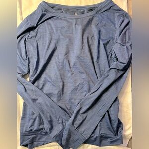Lightweight scope neck open back long sleeve workout wear